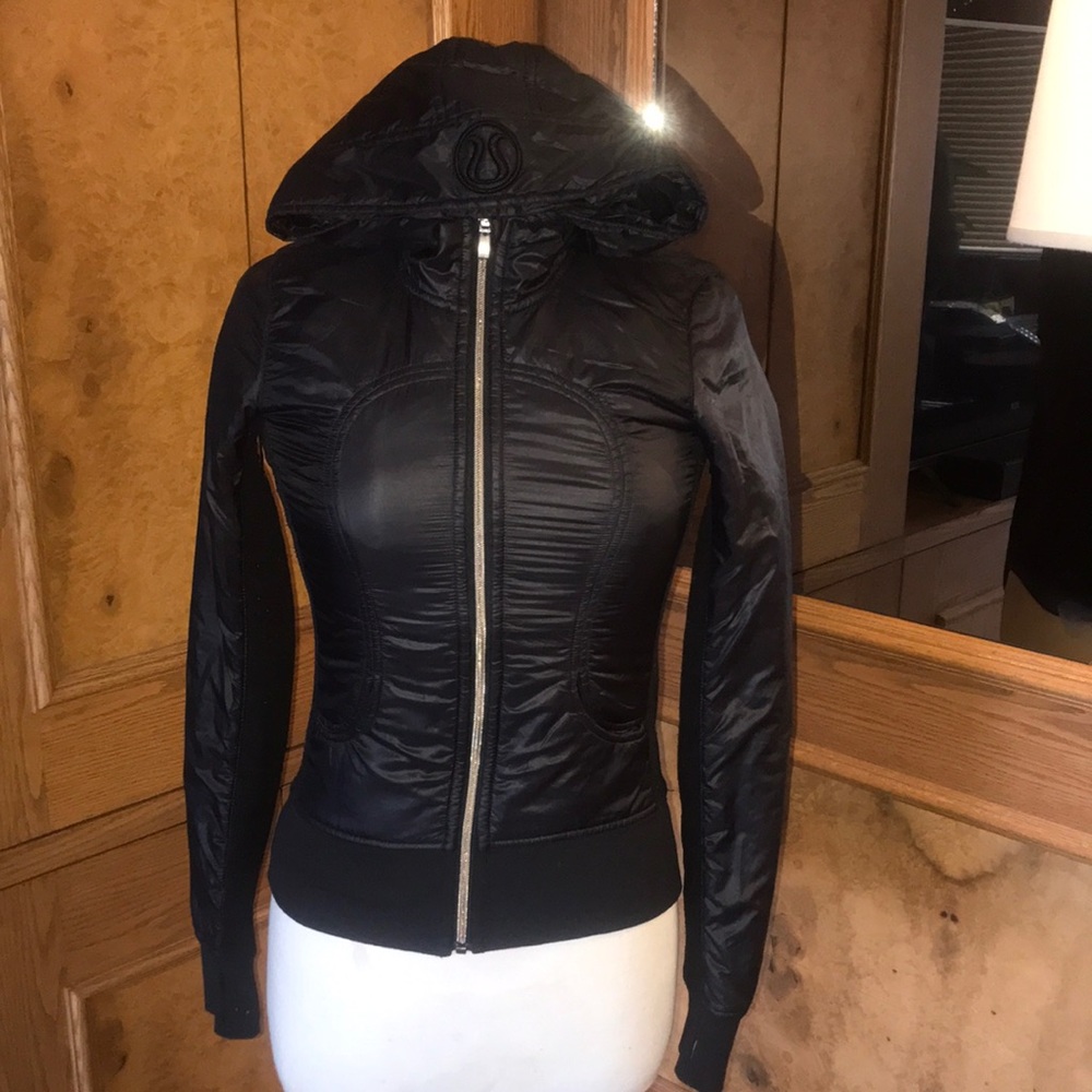 Lululemon black jacket